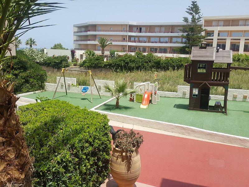 Jo An Beach Hotel Adelianos Kampos Bagian luar foto
