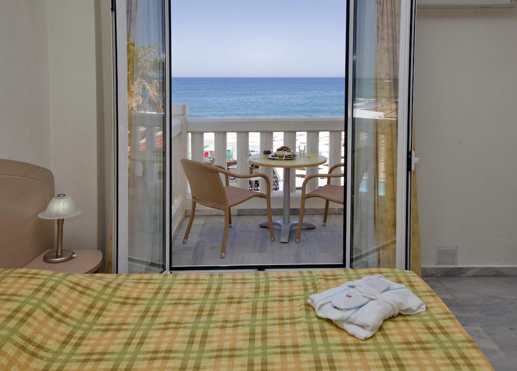Jo An Beach Hotel Adelianos Kampos Bagian luar foto