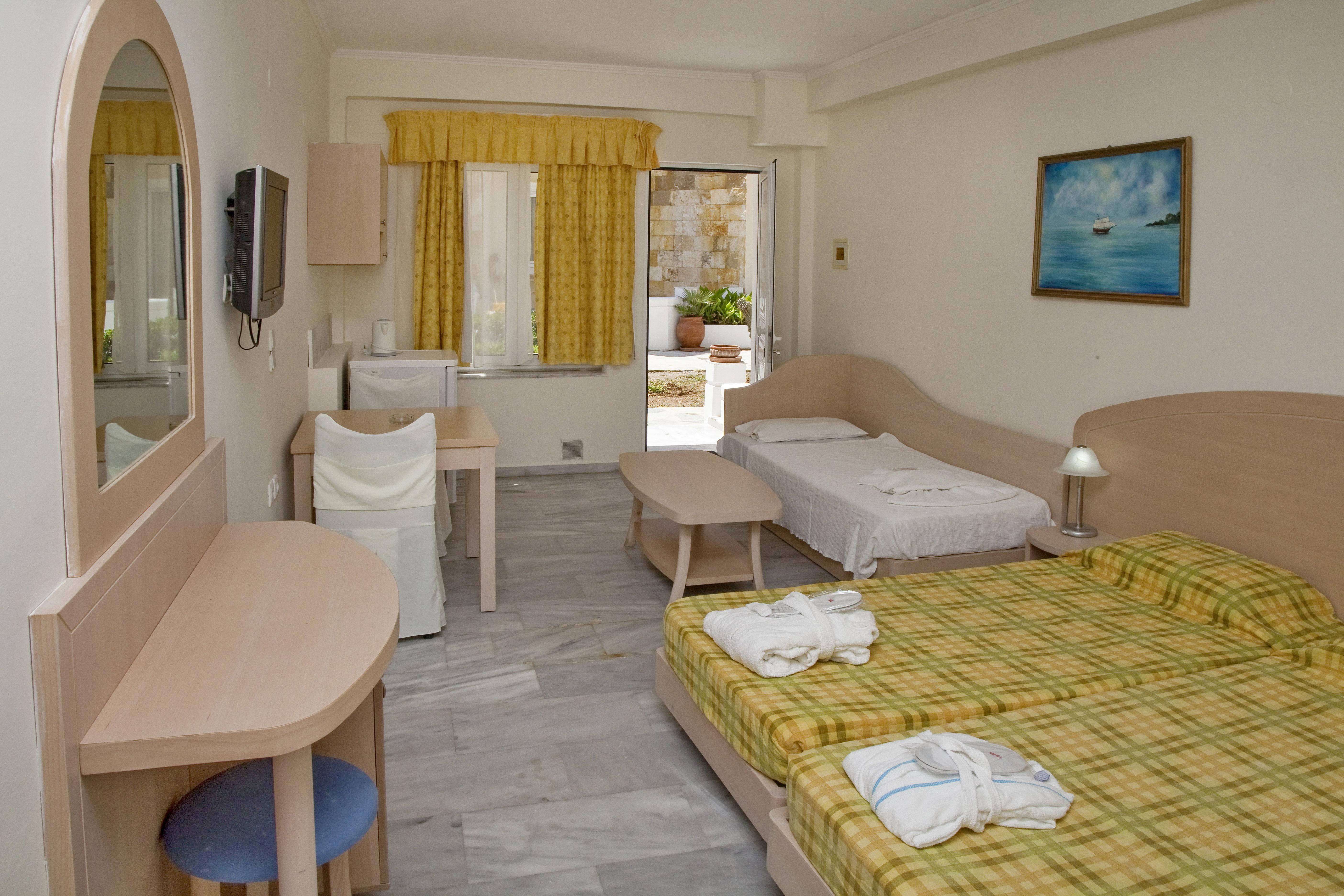 Jo An Beach Hotel Adelianos Kampos Bagian luar foto