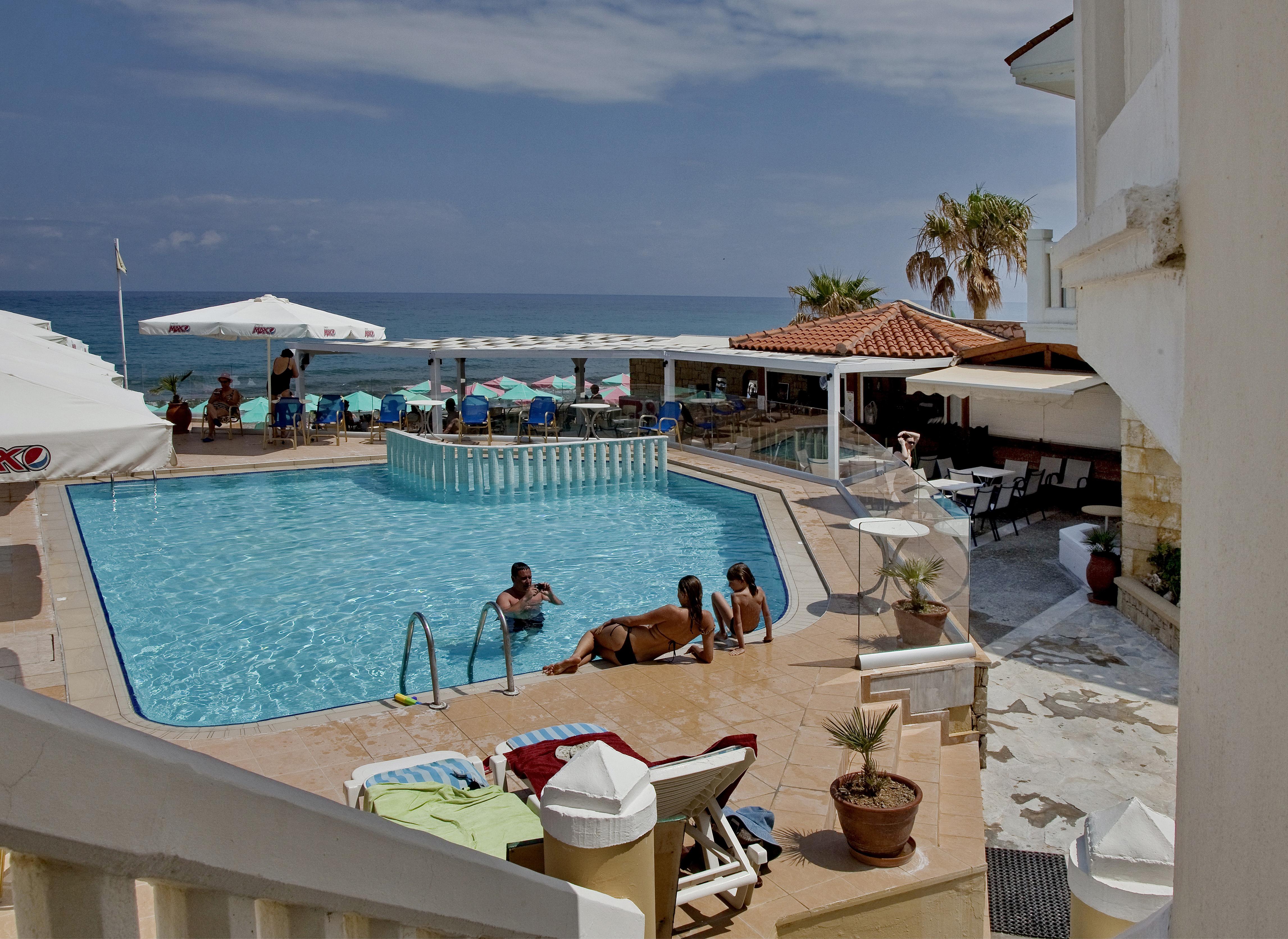 Jo An Beach Hotel Adelianos Kampos Bagian luar foto