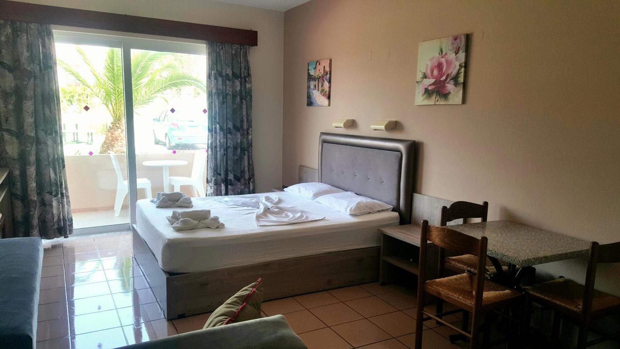 Jo An Beach Hotel Adelianos Kampos Bagian luar foto